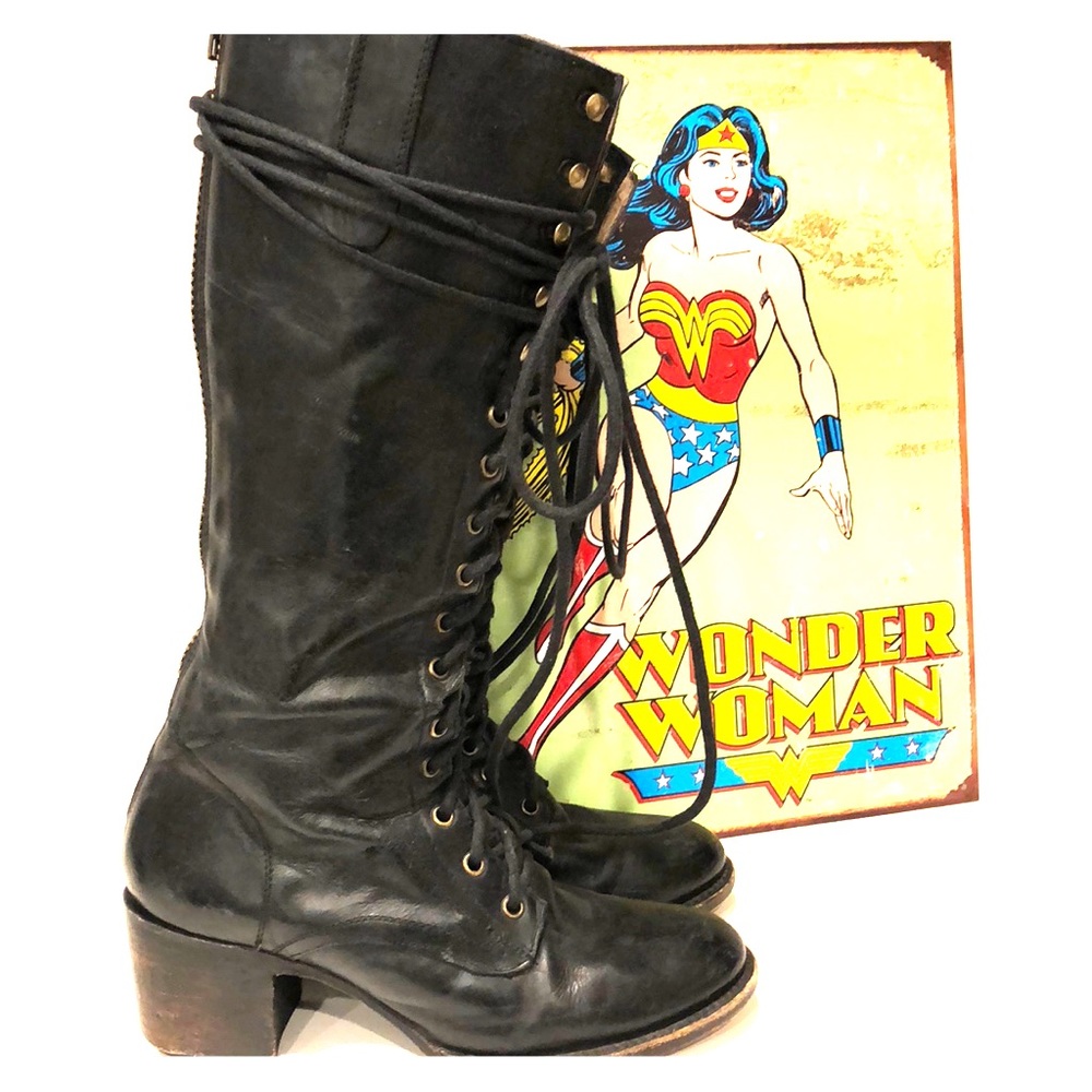 FREEBIRD by Steve Madden “ Granny” in Black